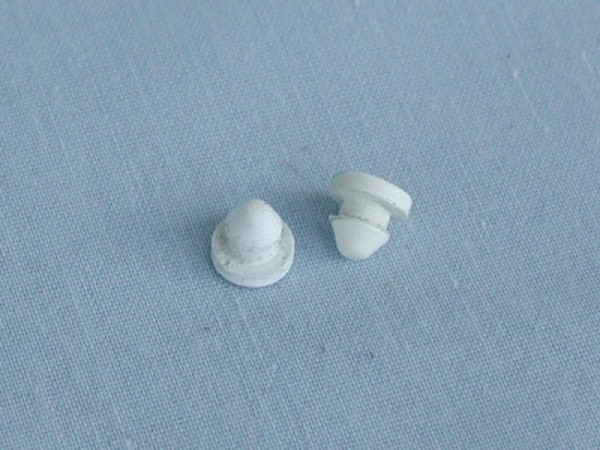 RUBBER PEGS (PACK 10)