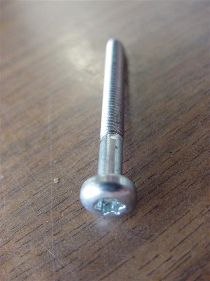 Schraube GF/Tapt. M4x40 vz-bl