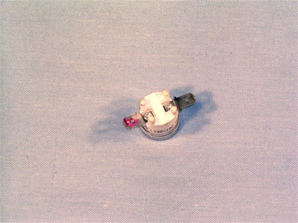 THERMOSTAT 145C CM900