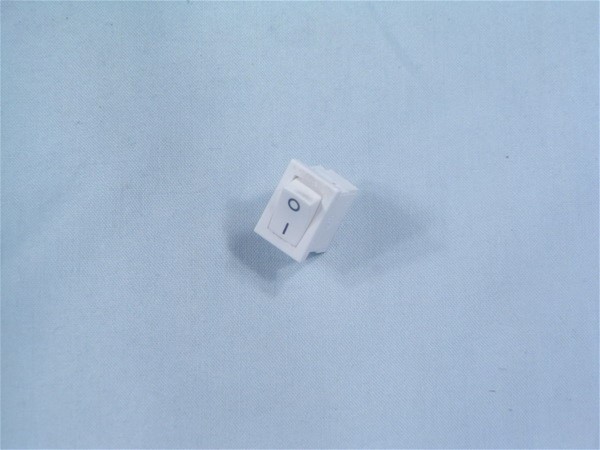 ON/OFF ROCKER SWITCH WHITE BM2