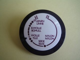 KNOB, PLASTIC