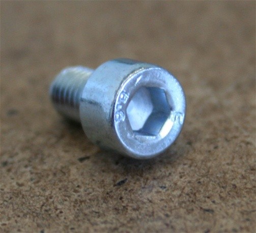 Schraube M5x8 mm